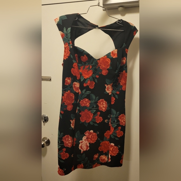 Guess Dresses & Skirts - Guess dress